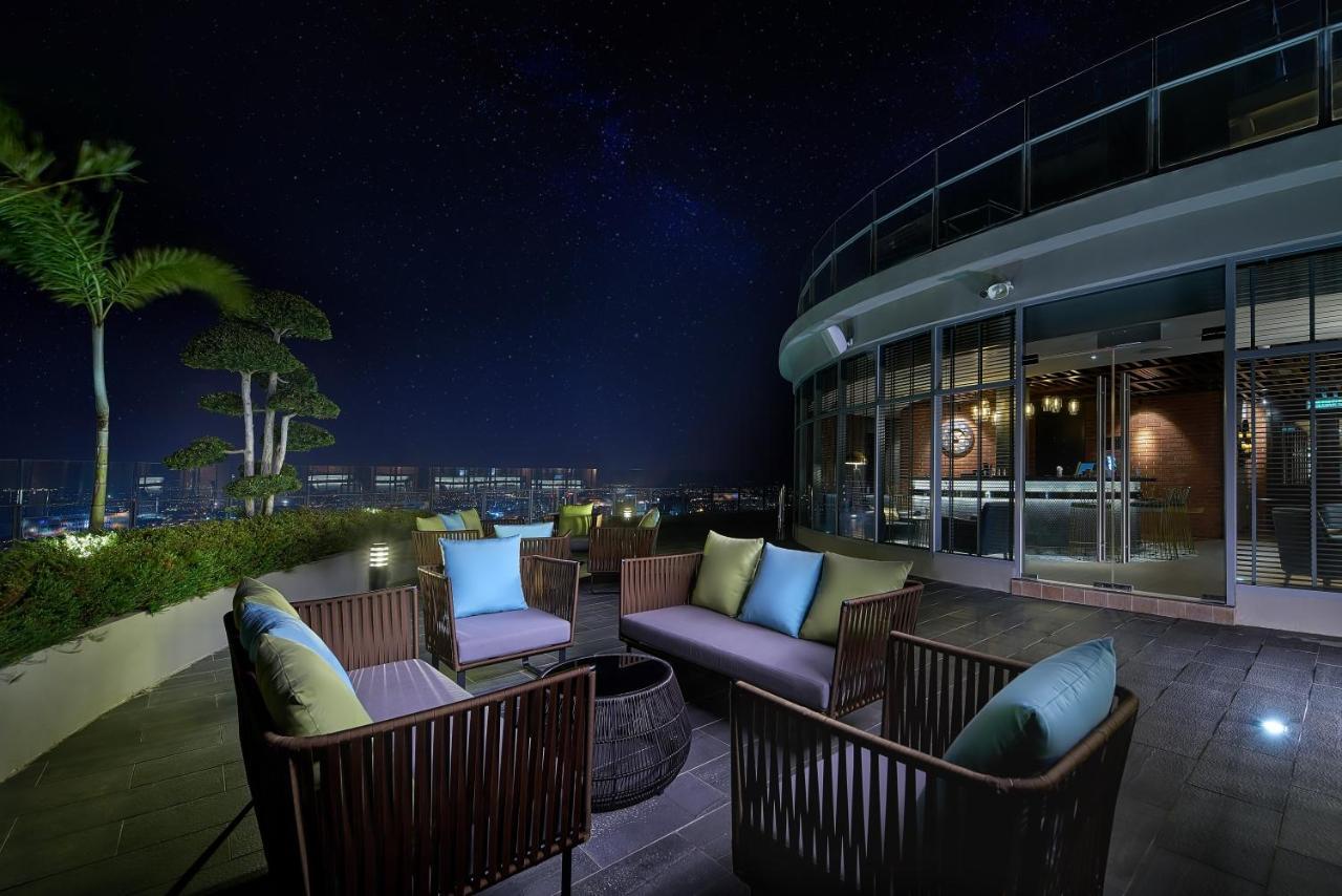 Hatten Place Melaka Kültér fotó The Sky Bar